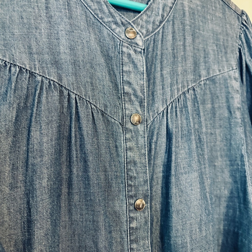 J. McLaughlin Denim Shirt Women’s Size Large - Picture 4 of 7
